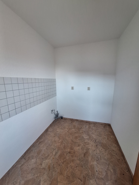2-Raum-Wohnung mit Balkon im 2. OG rechts